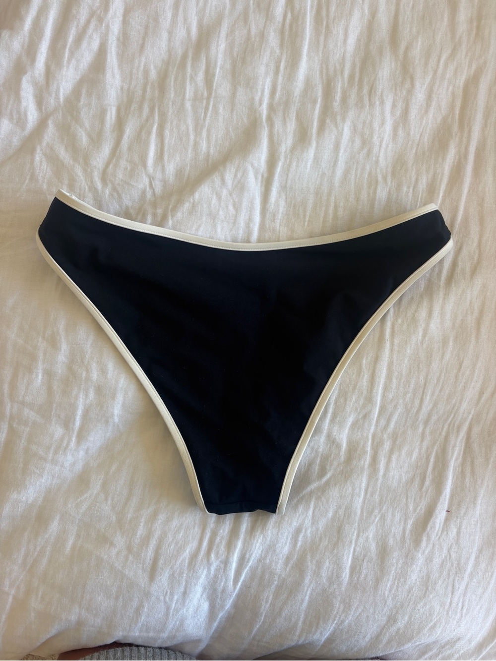 Vicky Bikini Set - Picture 4 of 6